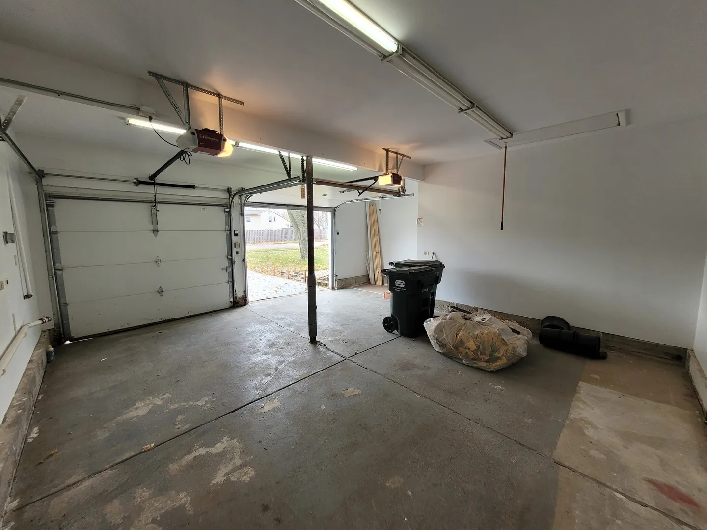 364 N Everett Dr, ,  60074, USA 60074-Palatine-IL