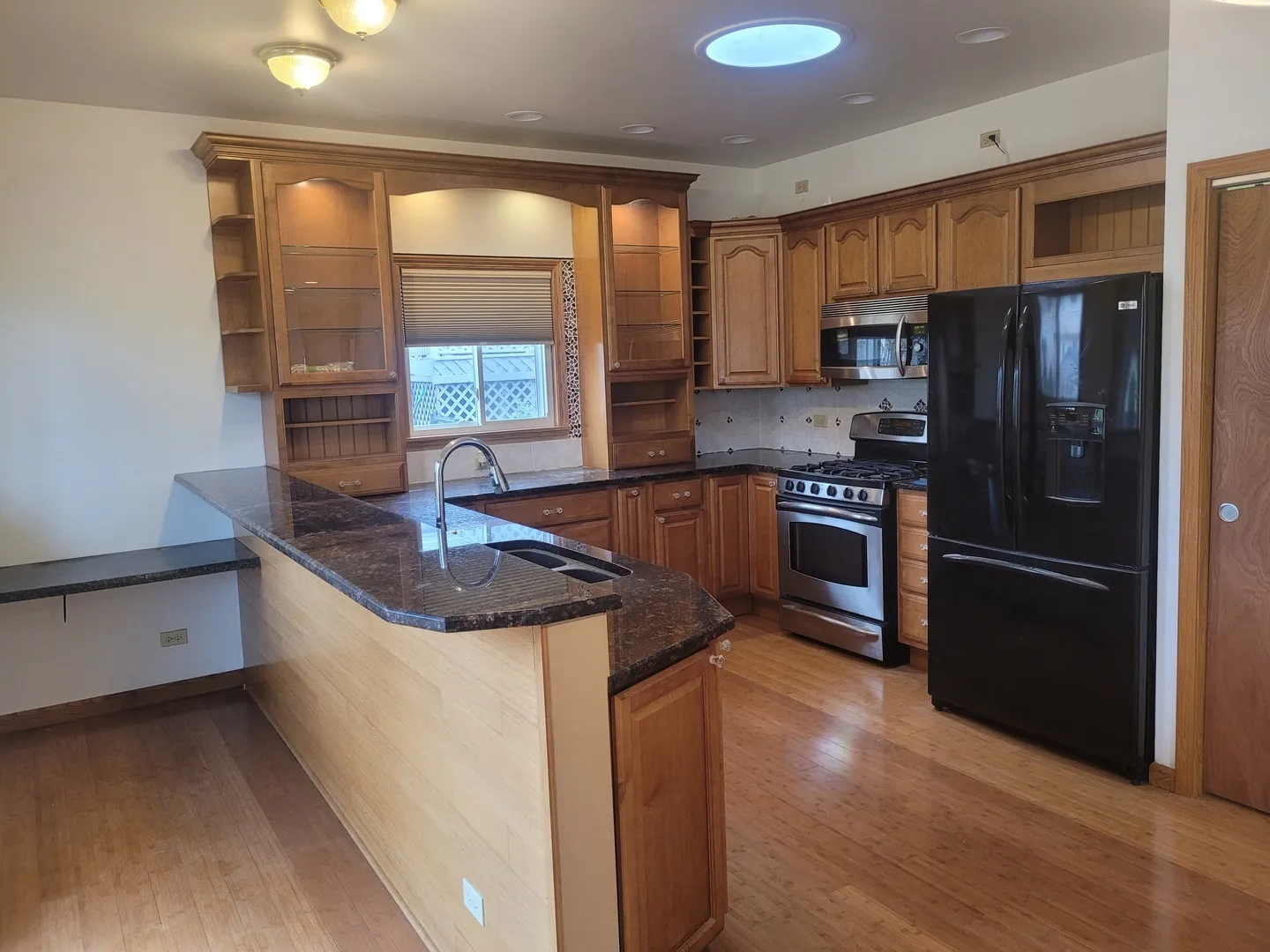 364 N Everett Dr, , 60074, USA 60074-Palatine-IL