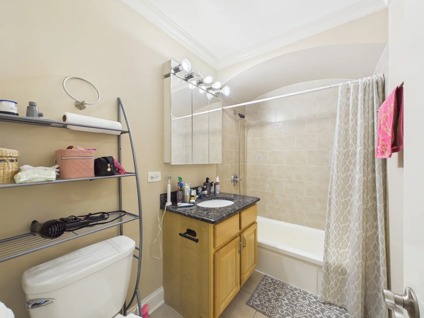 2210 S Goebbert Rd, , 60005, USA 60005-Arlington Heights-IL