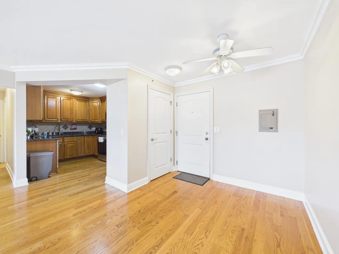 2210 S Goebbert Rd, , 60005, USA 60005-Arlington Heights-IL