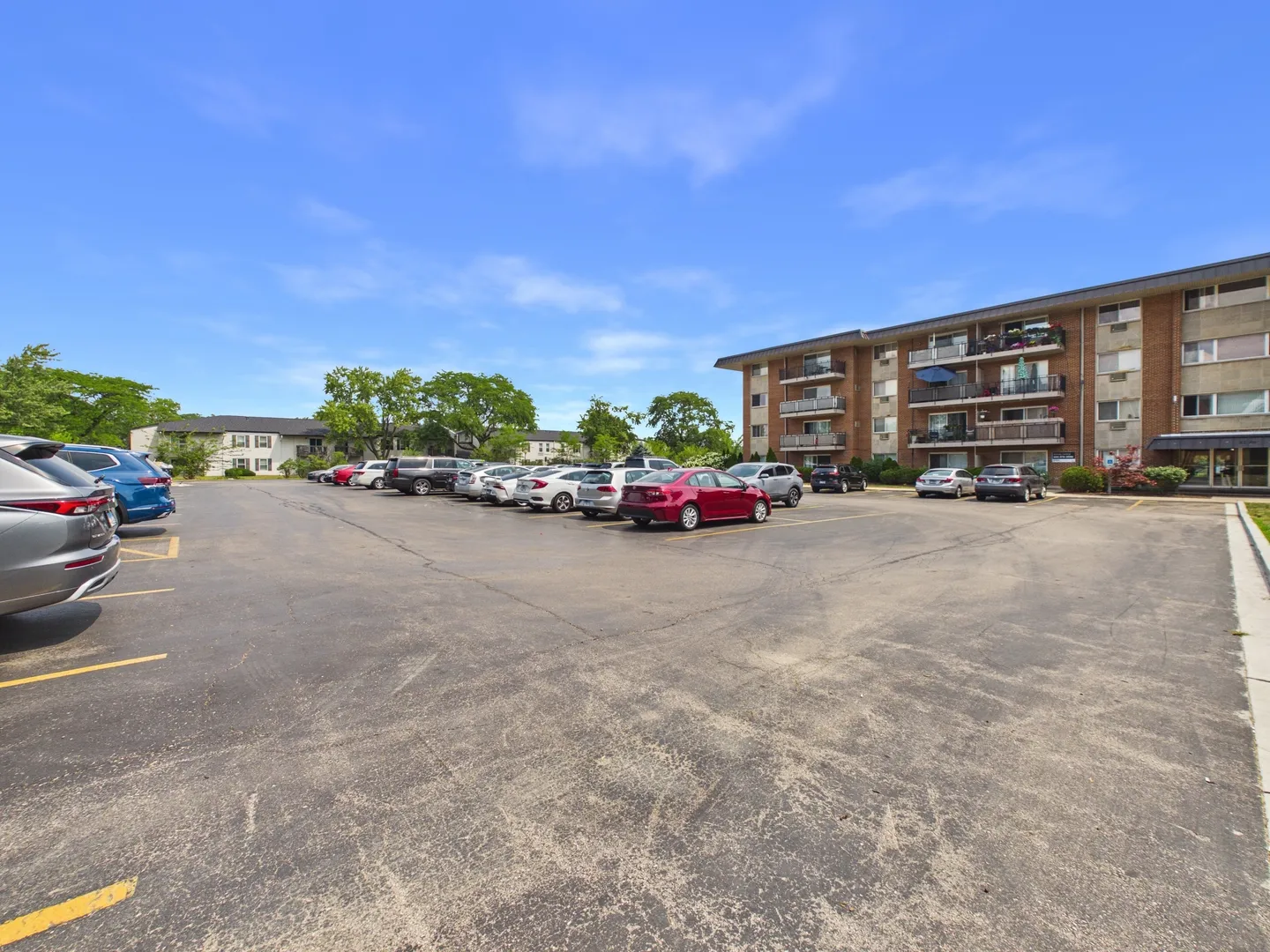 2210 S Goebbert Rd, , 60005, USA 60005-Arlington Heights-IL