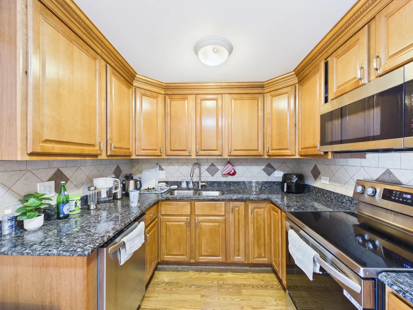 2210 S Goebbert Rd, , 60005, USA 60005-Arlington Heights-IL