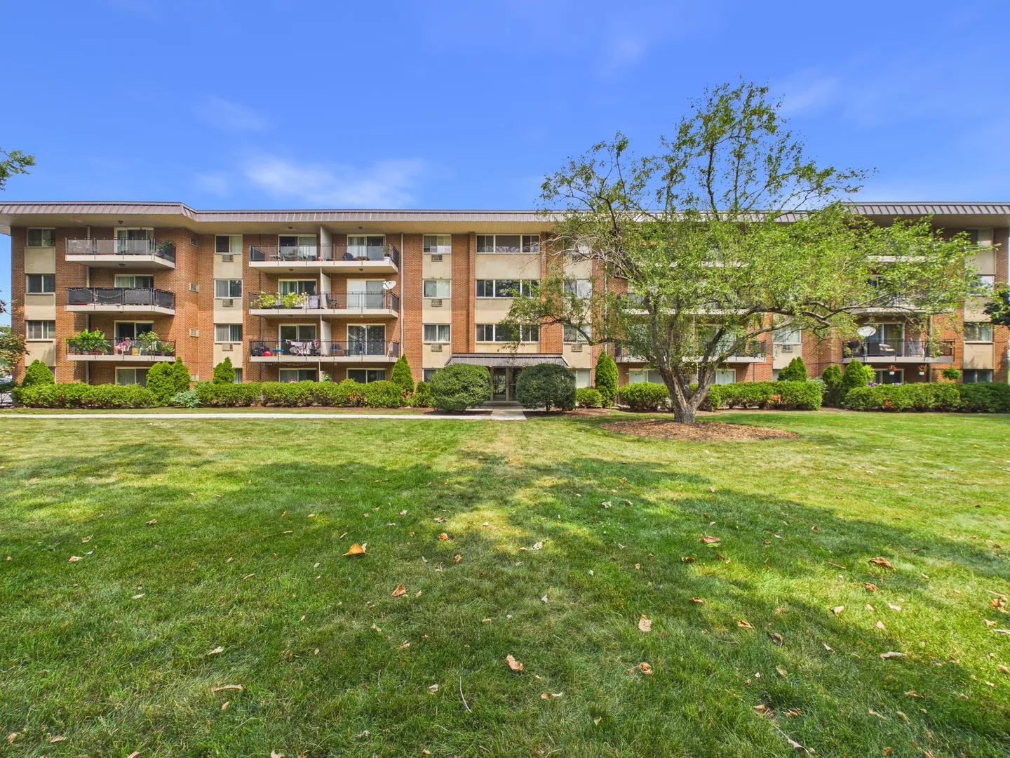 2210 S Goebbert Rd, , 60005, USA 60005-Arlington Heights-IL