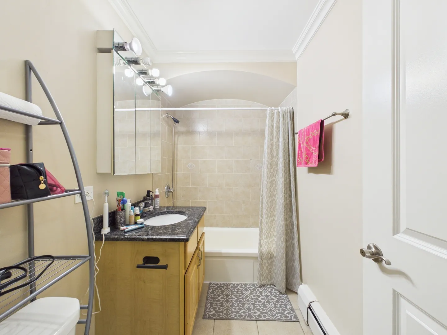 2210 S Goebbert Rd, , 60005, USA 60005-Arlington Heights-IL