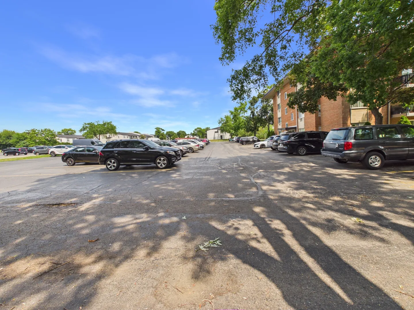 2210 S Goebbert Rd, , 60005, USA 60005-Arlington Heights-IL