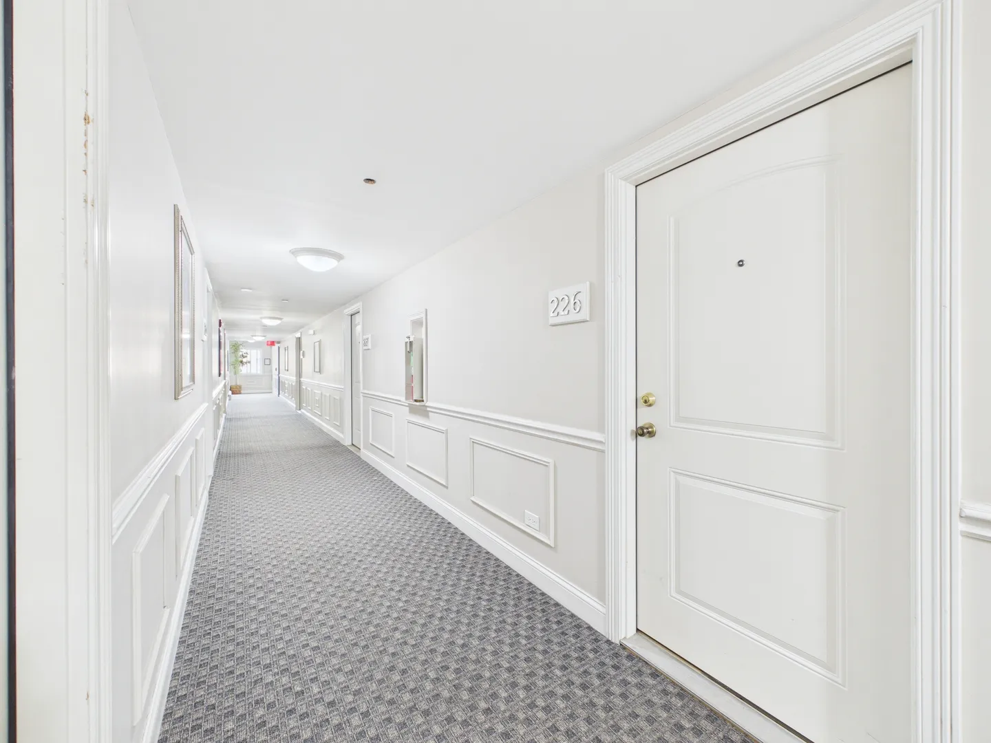 2210 S Goebbert Rd, , 60005, USA 60005-Arlington Heights-IL