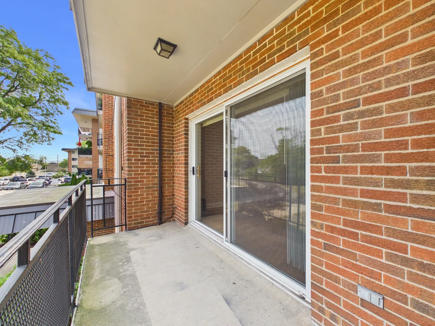 2210 S Goebbert Rd, , 60005, USA 60005-Arlington Heights-IL