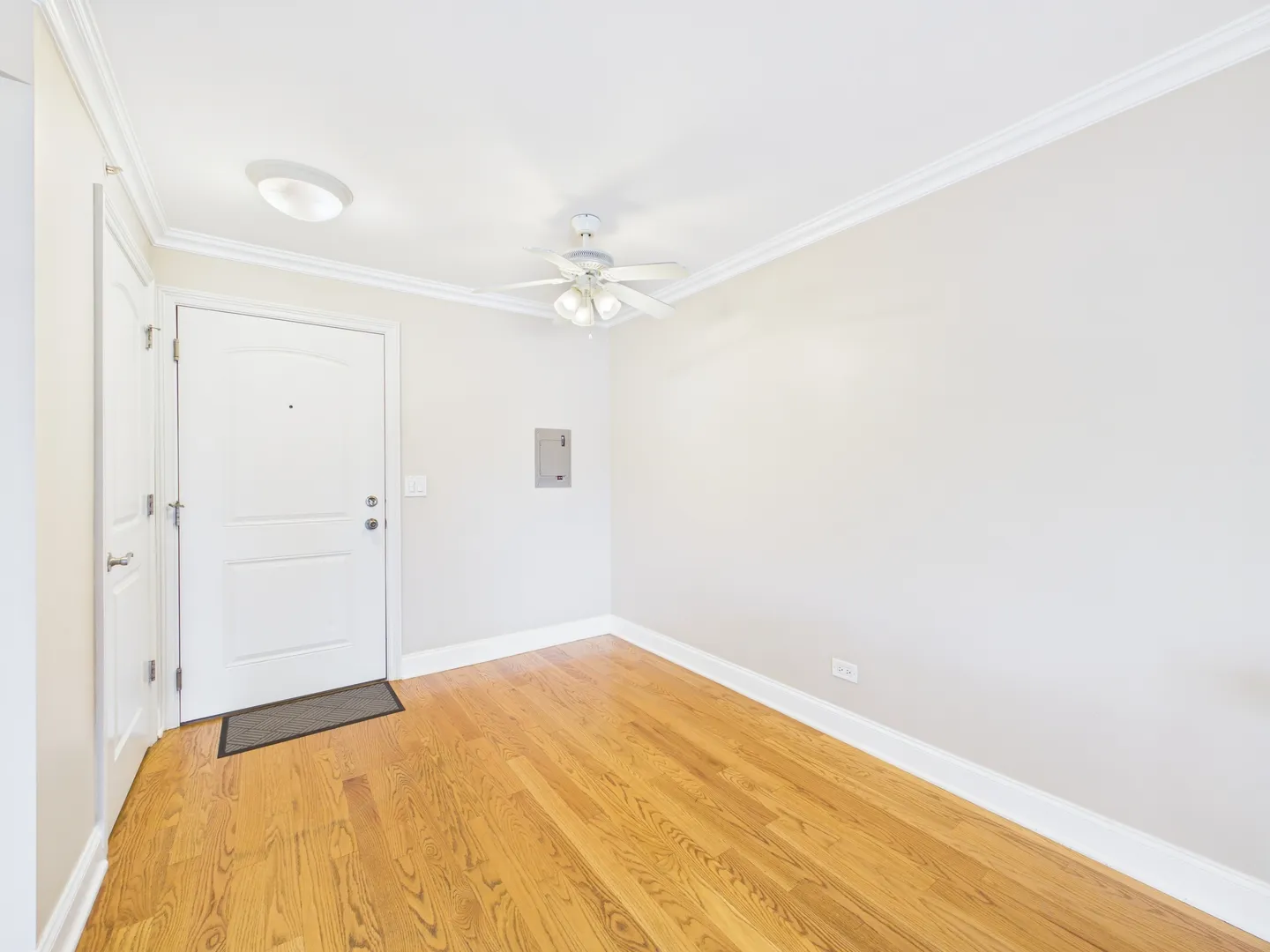 2210 S Goebbert Rd, , 60005, USA 60005-Arlington Heights-IL