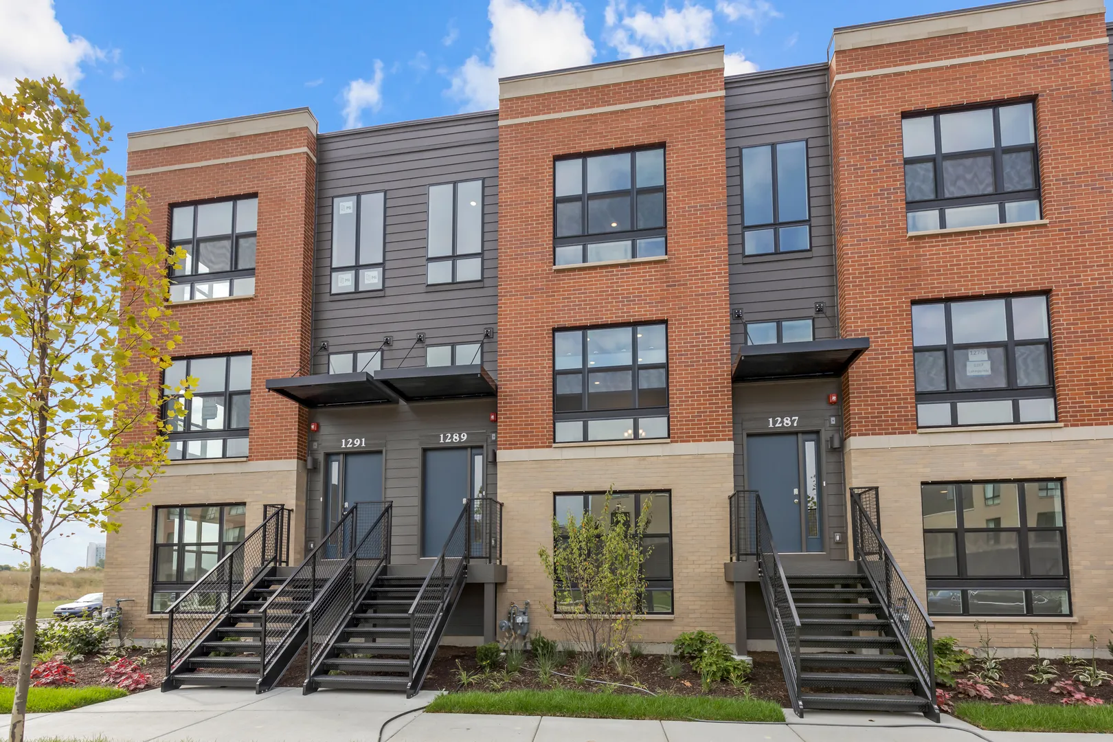 1289 Lakepointe Dr, , 60173, USA 60173-Schaumburg-IL