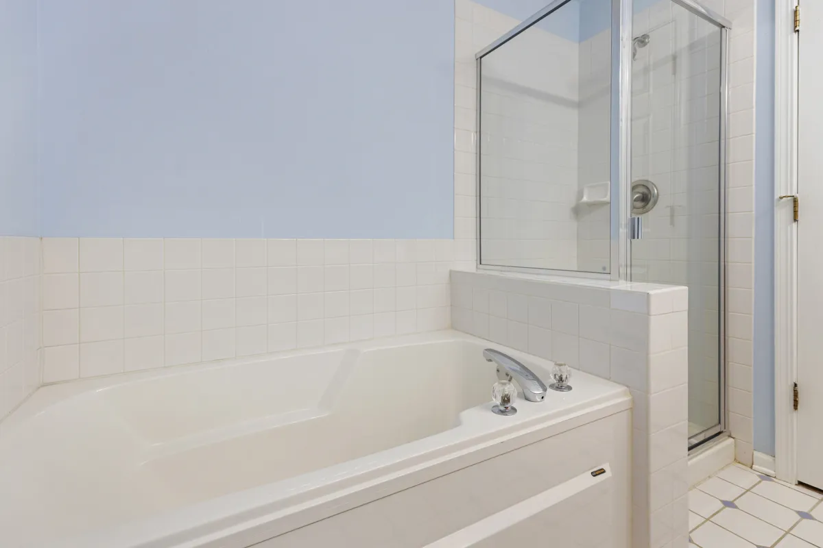 2759 McClennan Ct, ,  60563, USA 60563-Naperville-IL