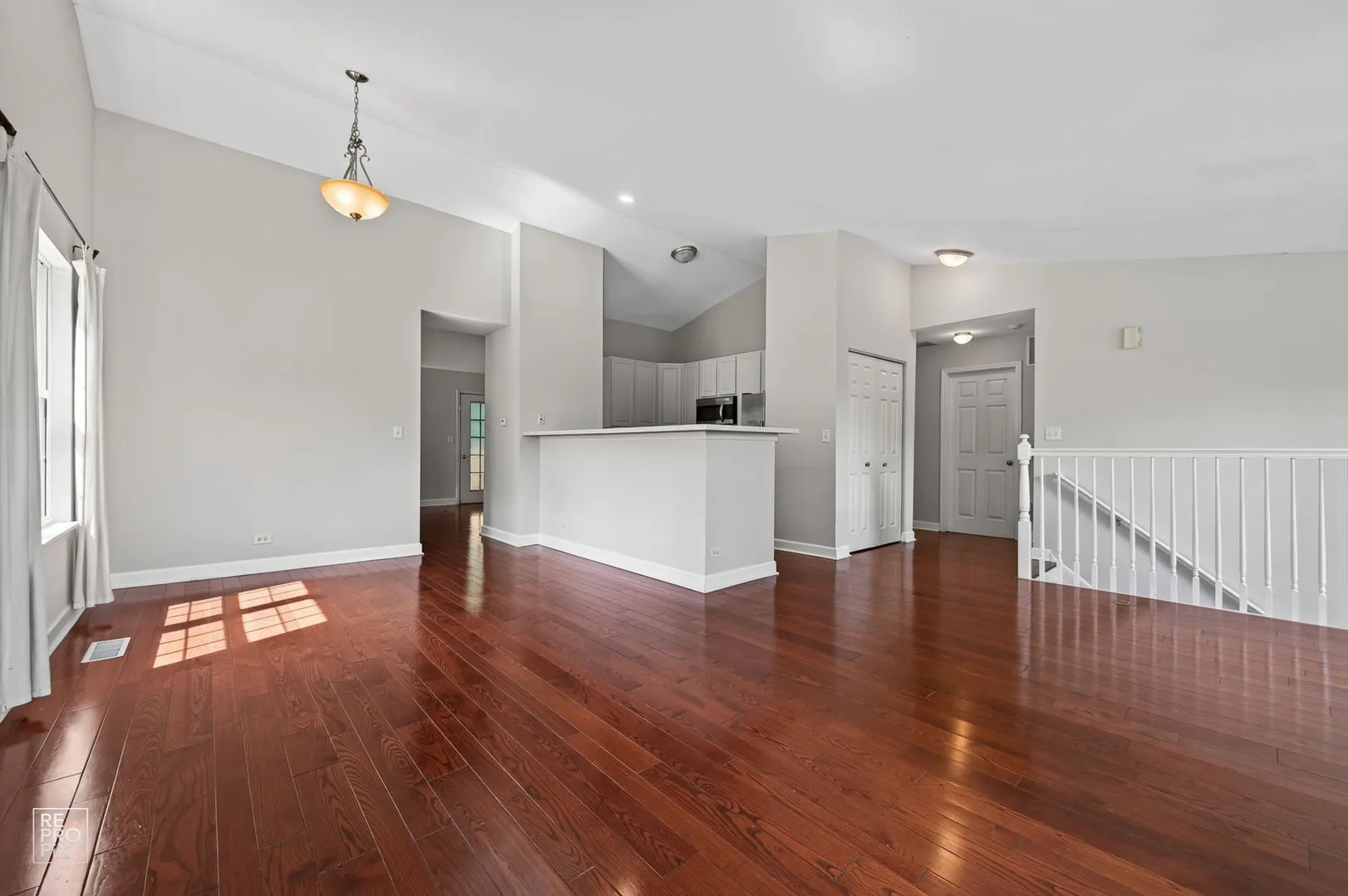 831 Genesee Dr, , 60563, USA 60563-Naperville-IL