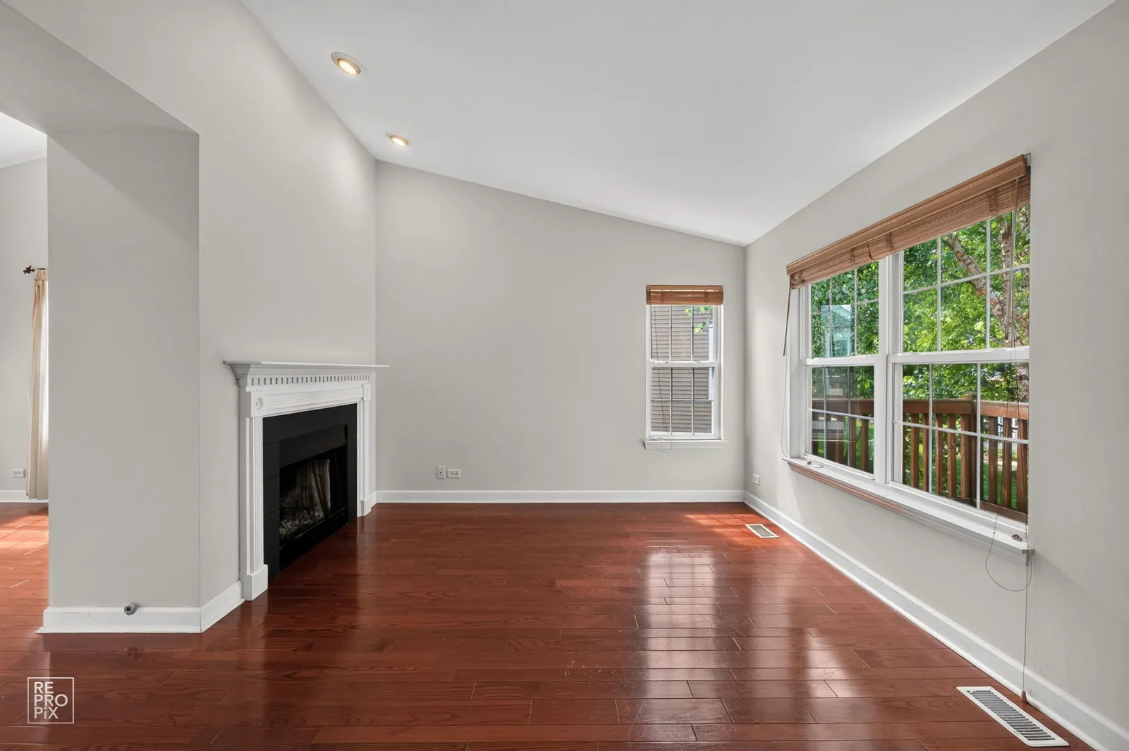 831 Genesee Dr, , 60563, USA 60563-Naperville-IL