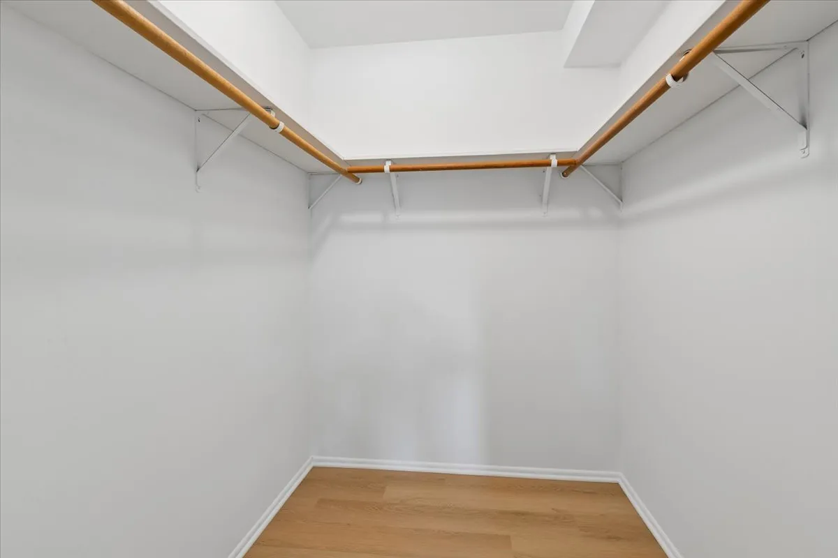 2424 E Oakton St, , 60004, USA 60004-Arlington Heights-IL