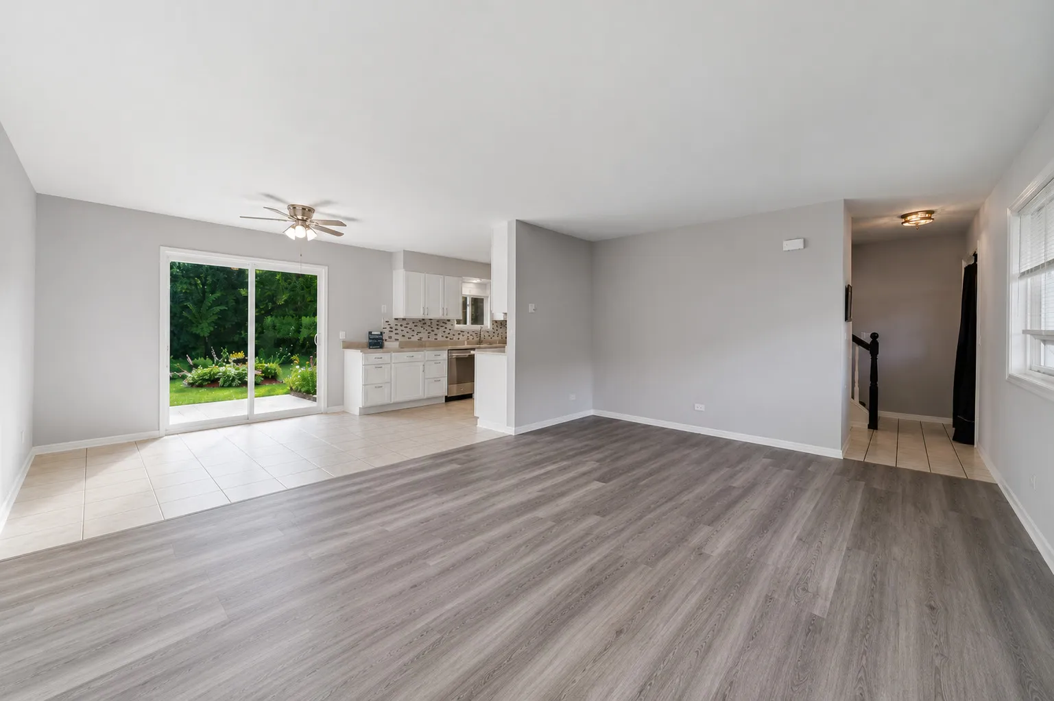 450 Valley Dr, , 60563, USA 60563-Naperville-IL