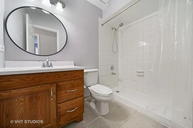 450 Valley Dr, , 60563, USA 60563-Naperville-IL