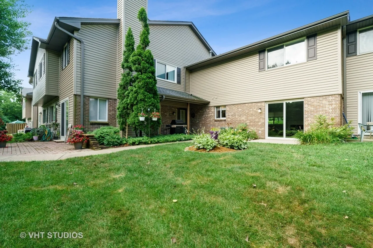 450 Valley Dr, , 60563, USA 60563-Naperville-IL