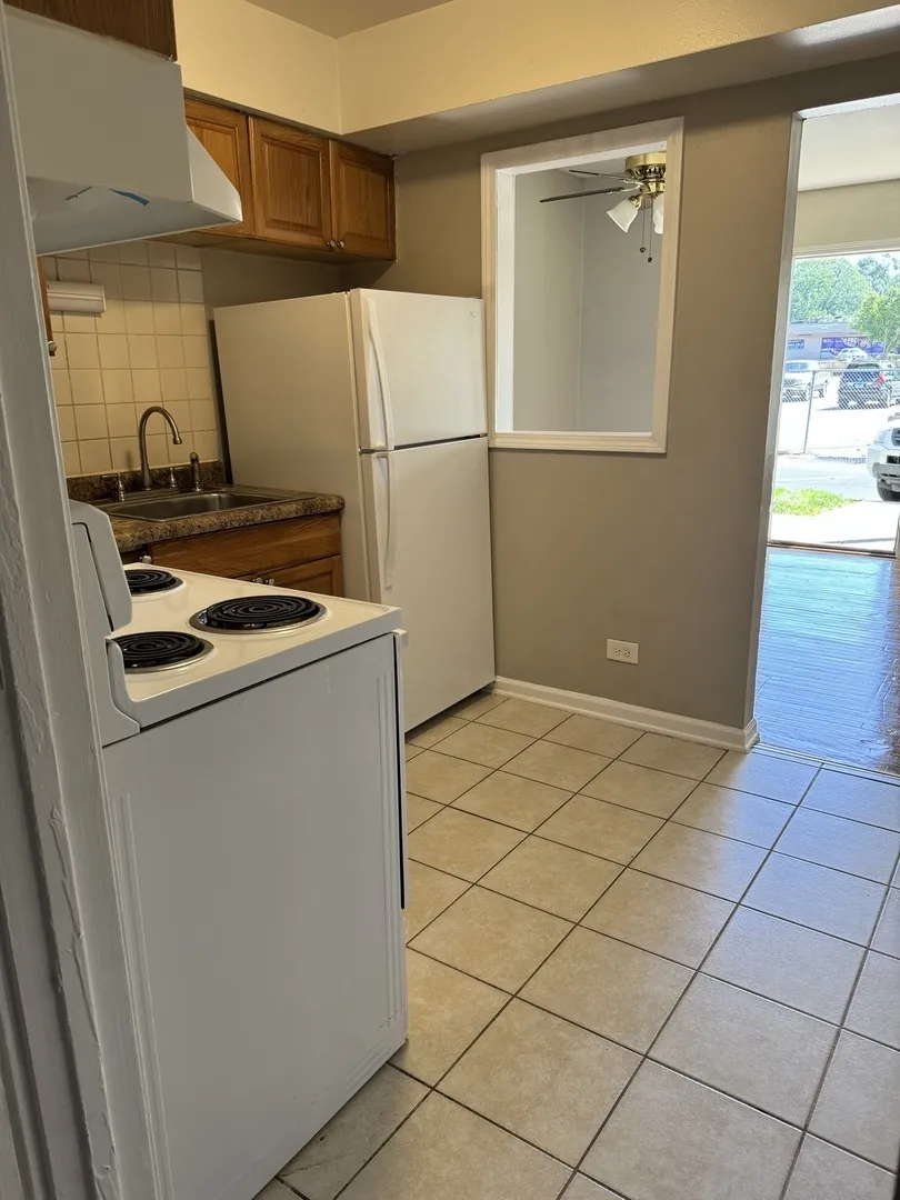 1340 N Main St, , 60187, USA 60187-Wheaton-IL