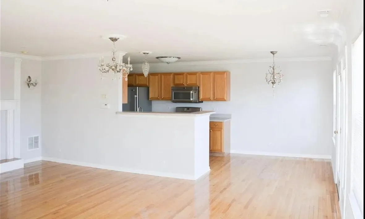 893 Enfield Dr, ,  60062, USA 60062-Northbrook-IL