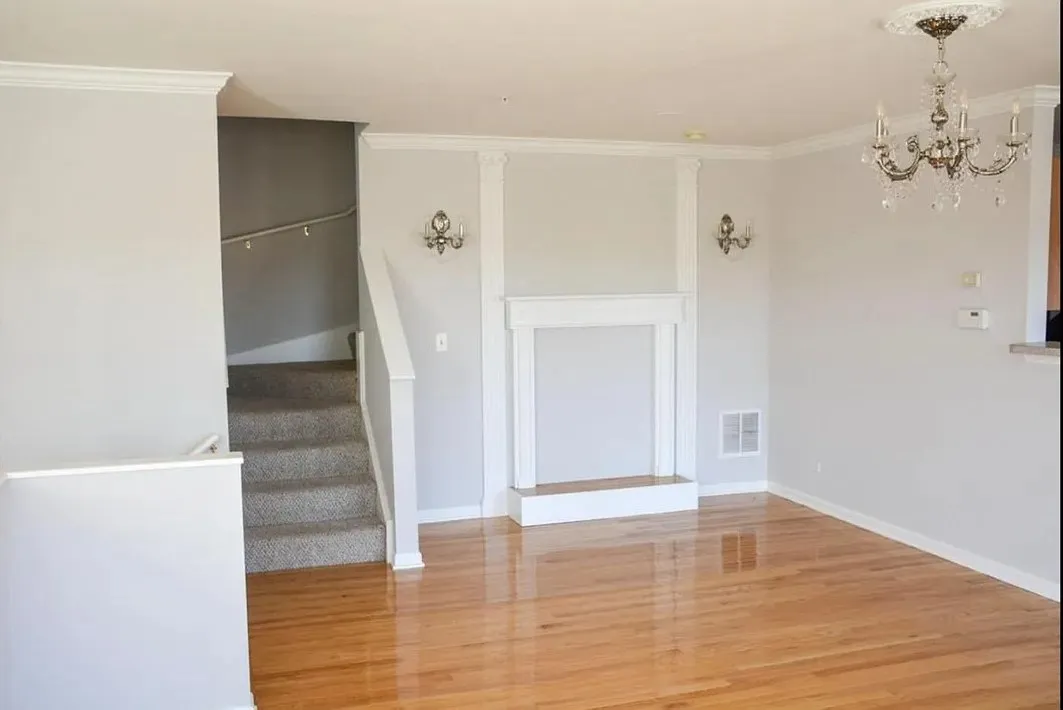 893 Enfield Dr, ,  60062, USA 60062-Northbrook-IL