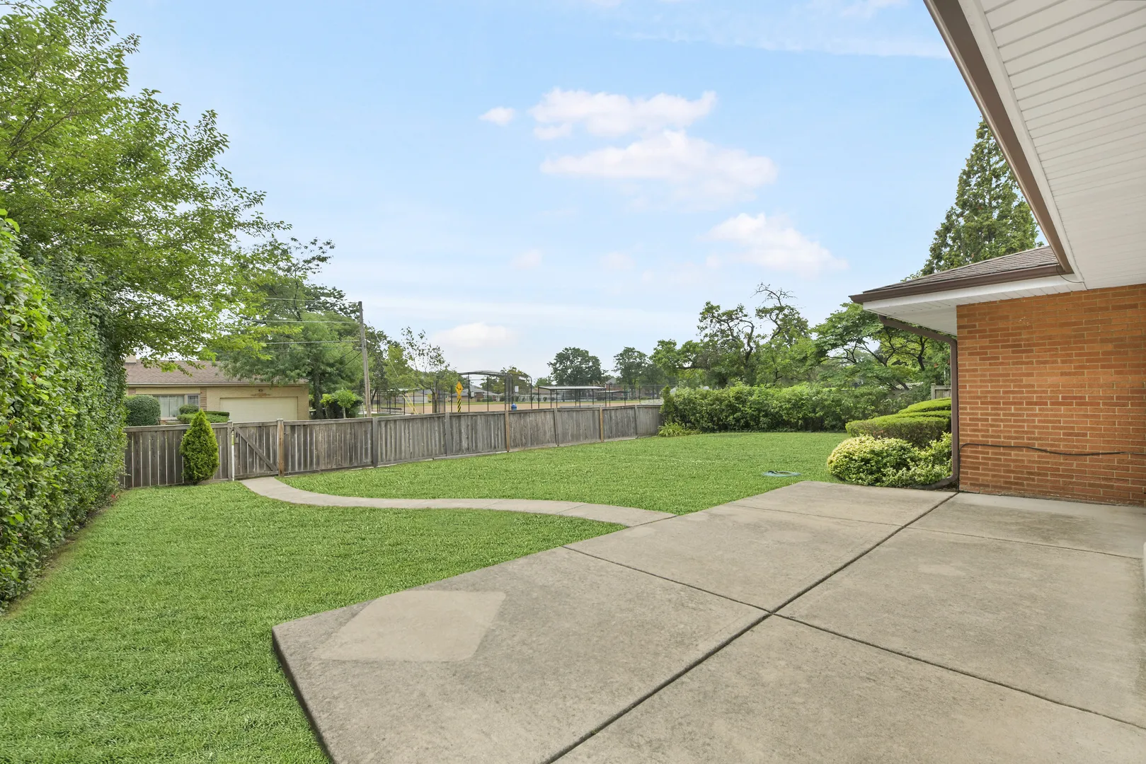 825 Ottawa Ave, ,  60068, USA 60068-Park Ridge-IL