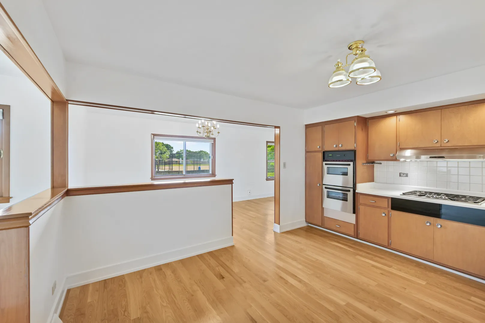 825 Ottawa Ave, ,  60068, USA 60068-Park Ridge-IL
