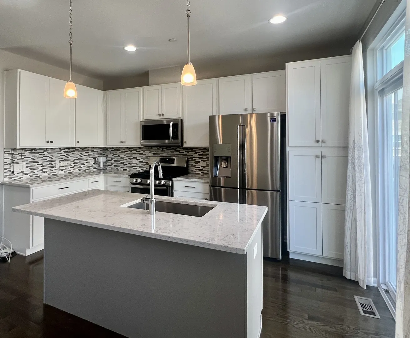 828 Center St, , 60016, USA 60016-Des Plaines-IL