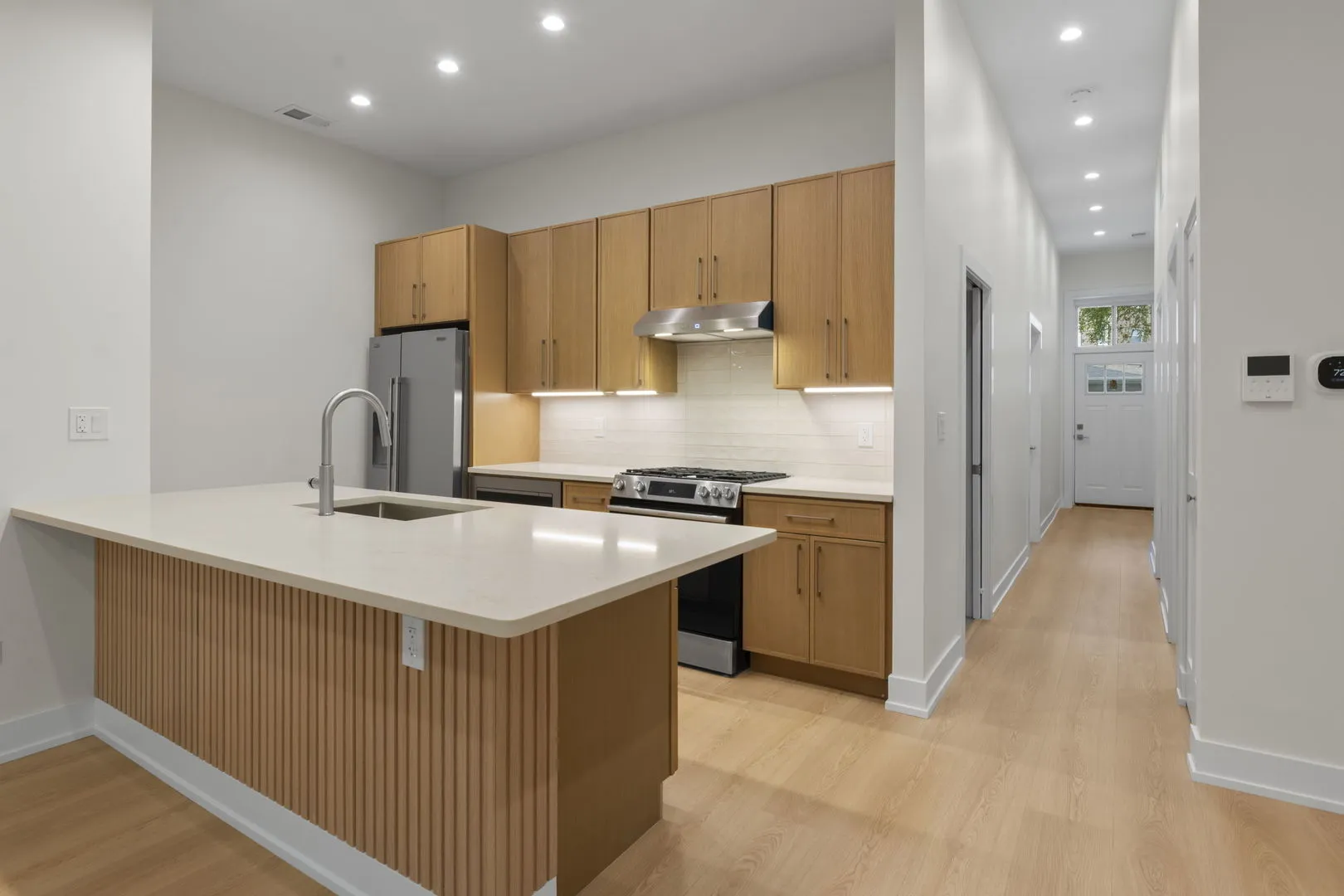 1246 W Bryn Mawr Ave, ,  60660, USA 60660-Chicago-IL