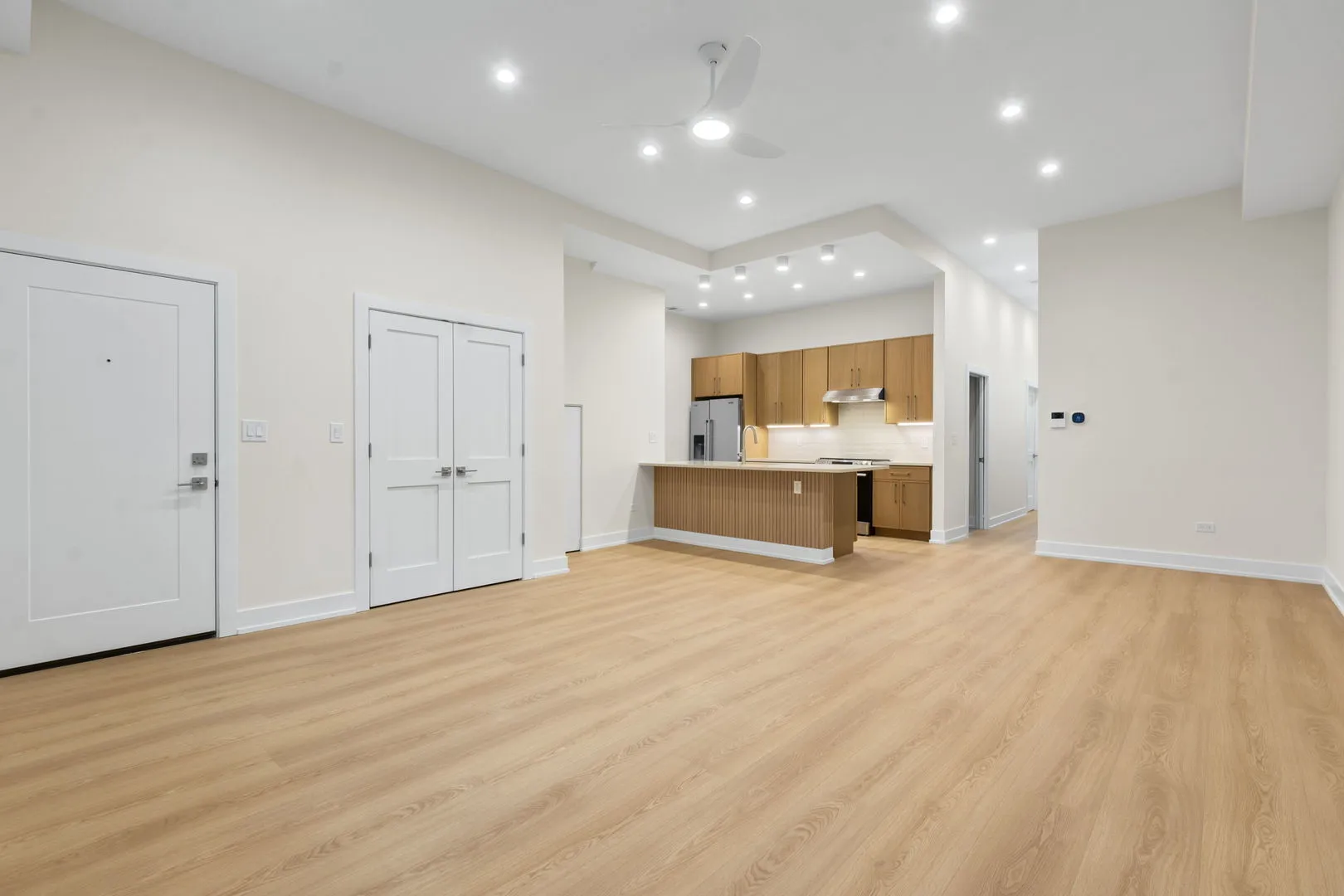 1246 W Bryn Mawr Ave, ,  60660, USA 60660-Chicago-IL