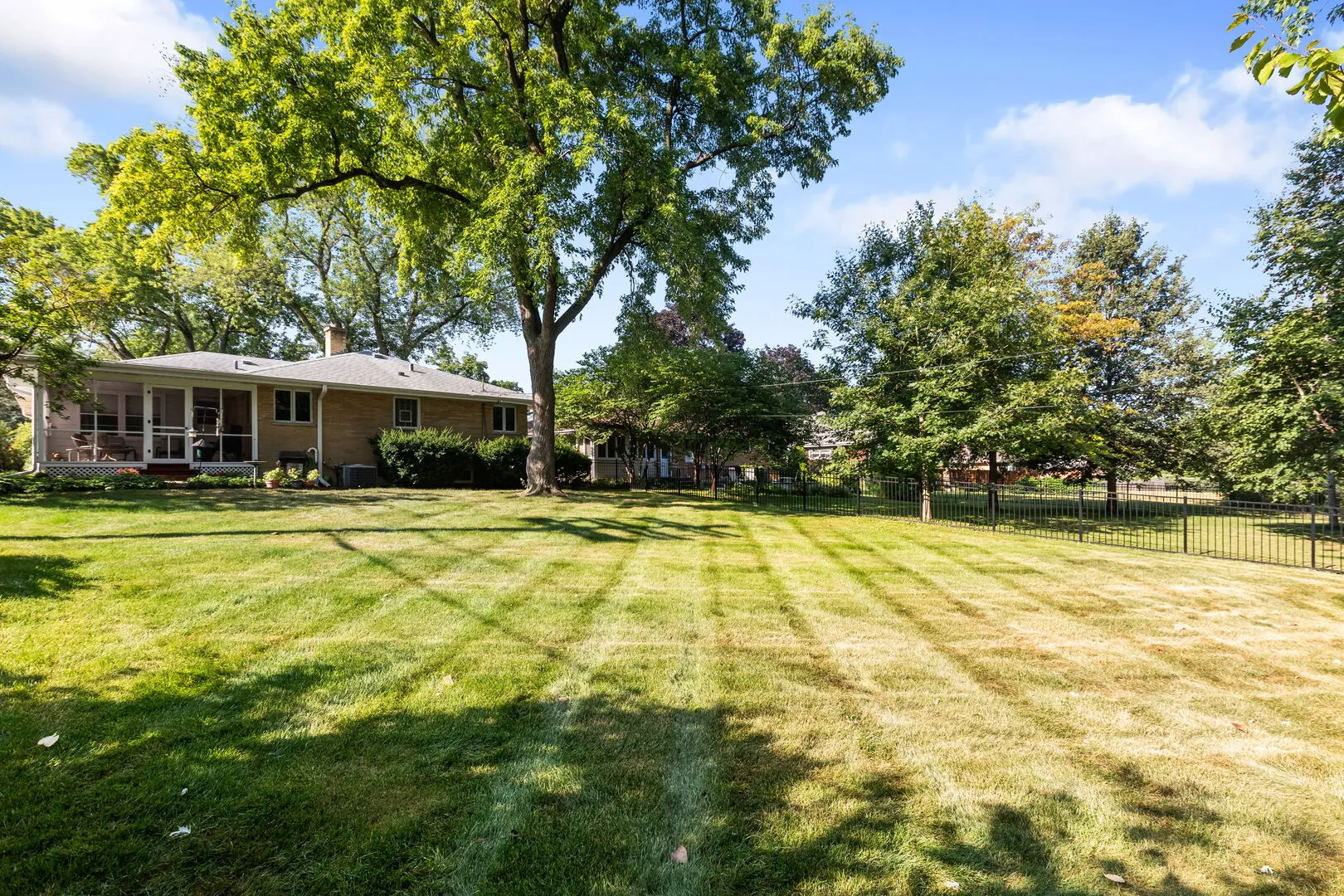 116 W Sturtz St, , 60010, USA 60010-Barrington-IL