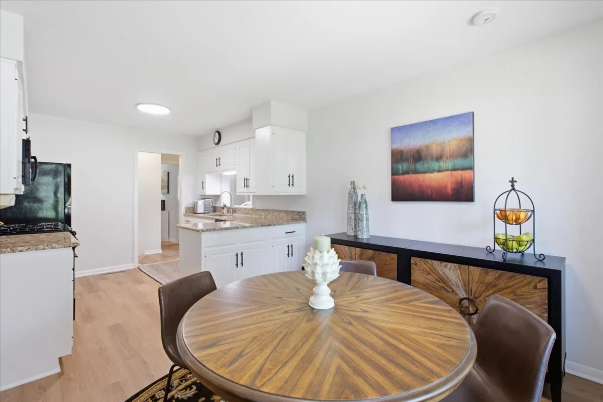116 W Sturtz St, , 60010, USA 60010-Barrington-IL