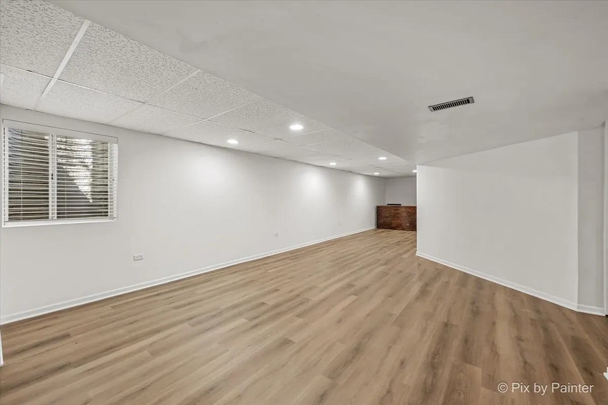 2240 Barrett Dr, ,  60102, USA 60102-Algonquin-IL
