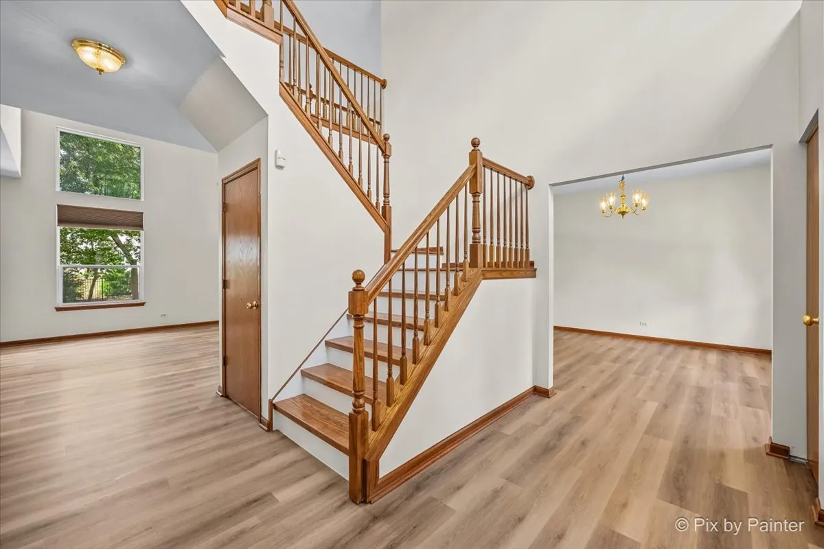 2240 Barrett Dr, ,  60102, USA 60102-Algonquin-IL