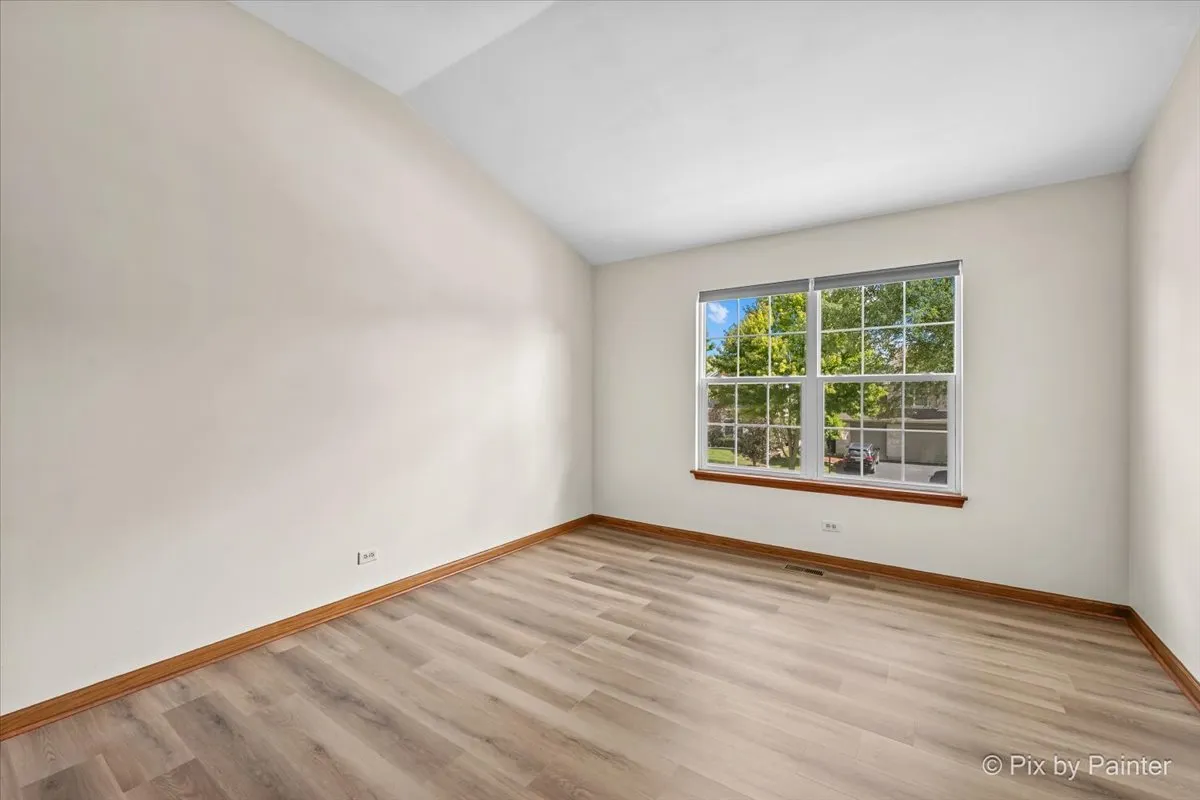 2240 Barrett Dr, ,  60102, USA 60102-Algonquin-IL