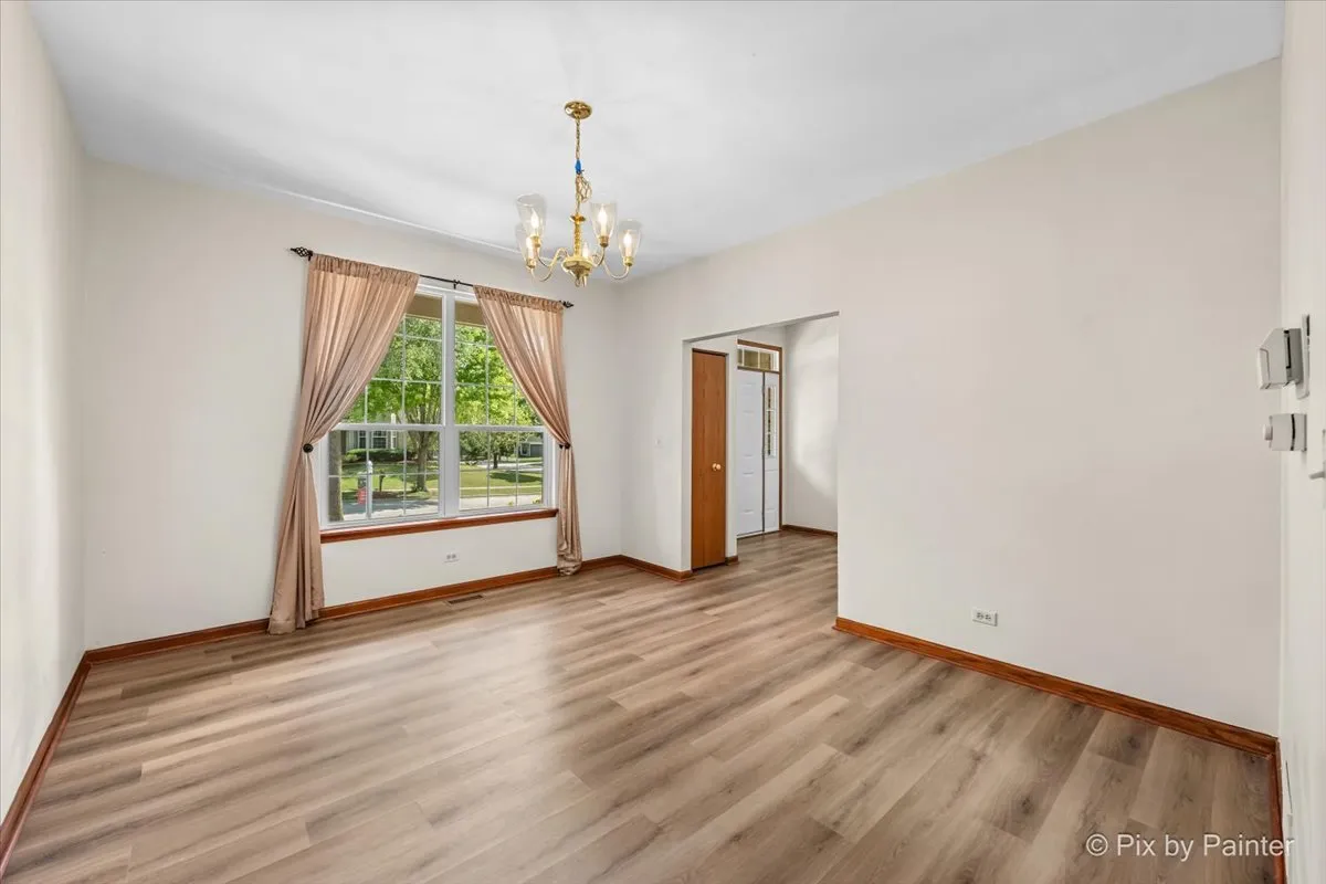 2240 Barrett Dr, ,  60102, USA 60102-Algonquin-IL