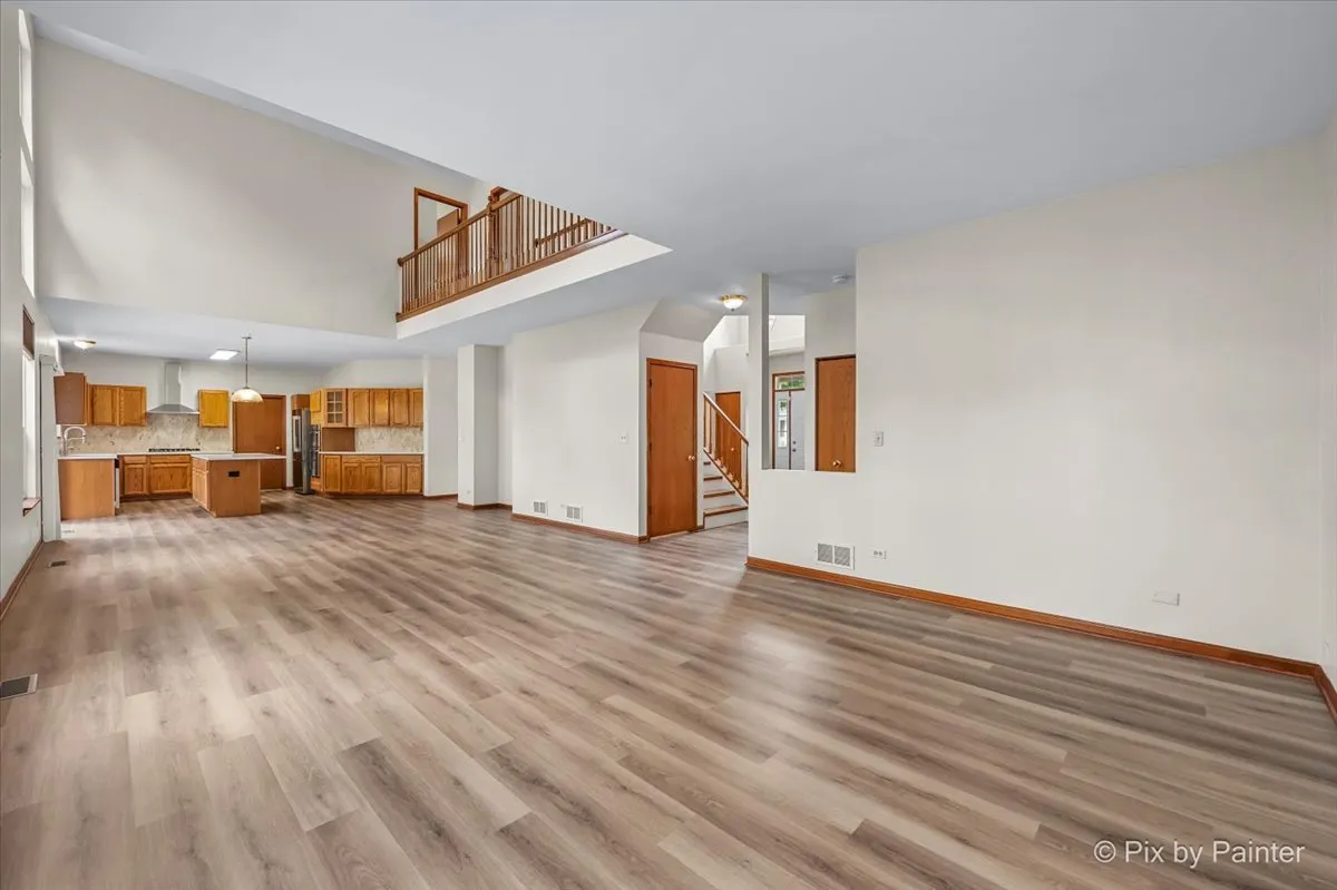 2240 Barrett Dr, ,  60102, USA 60102-Algonquin-IL