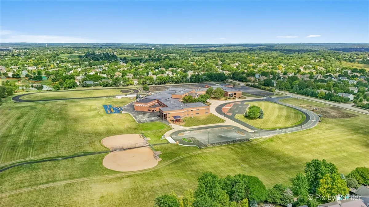 2240 Barrett Dr, ,  60102, USA 60102-Algonquin-IL