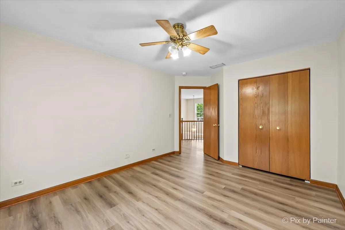 2240 Barrett Dr, ,  60102, USA 60102-Algonquin-IL
