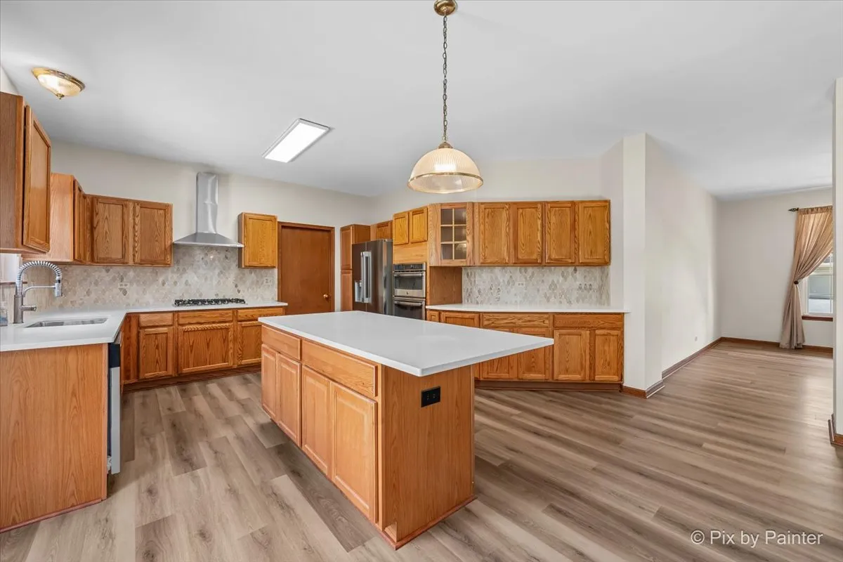 2240 Barrett Dr, ,  60102, USA 60102-Algonquin-IL