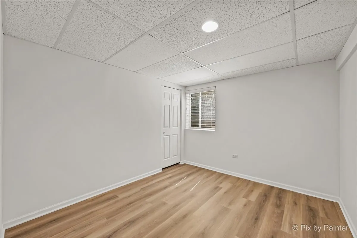 2240 Barrett Dr, ,  60102, USA 60102-Algonquin-IL