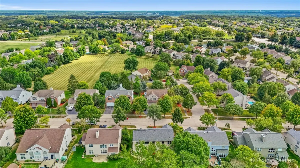 2240 Barrett Dr, ,  60102, USA 60102-Algonquin-IL