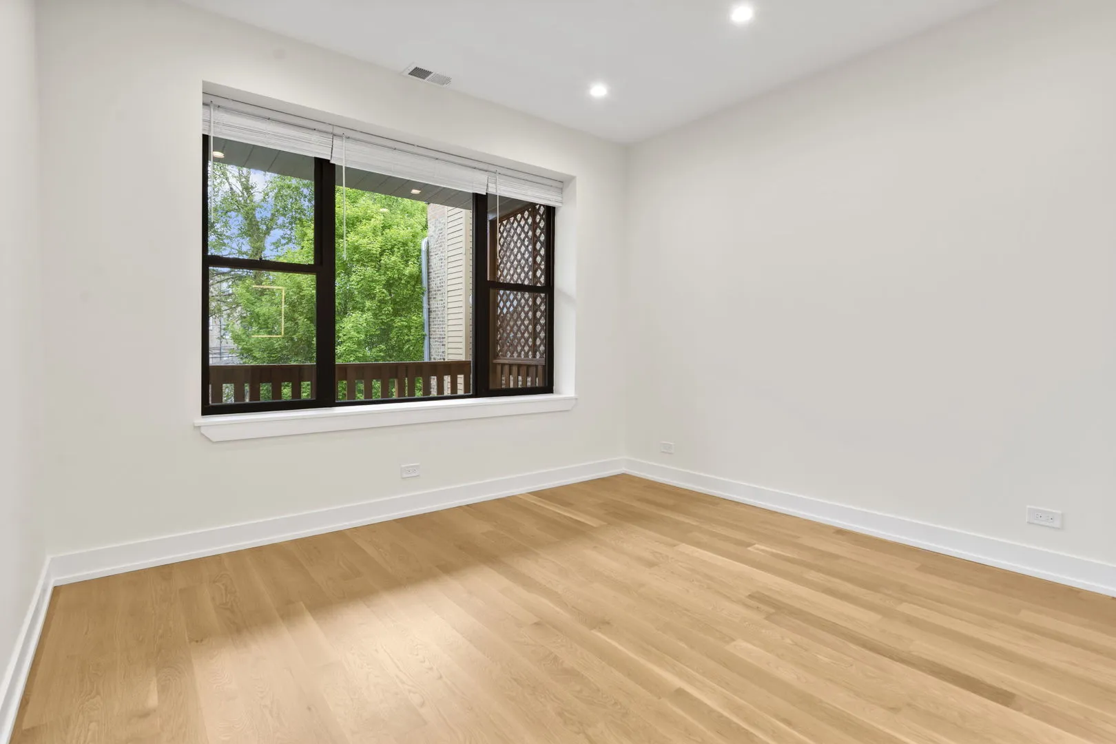 1246 W Bryn Mawr Ave, ,  60660, USA 60660-Chicago-IL