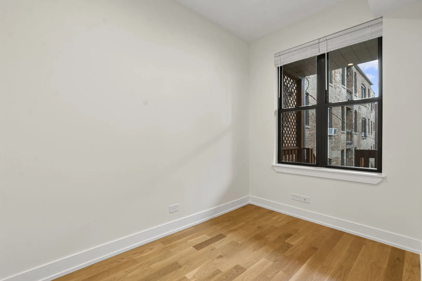 1246 W Bryn Mawr Ave, ,  60660, USA 60660-Chicago-IL