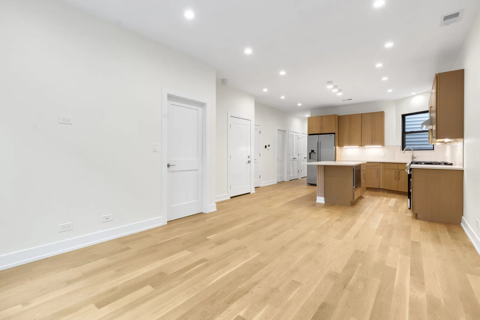 1246 W Bryn Mawr Ave, ,  60660, USA 60660-Chicago-IL