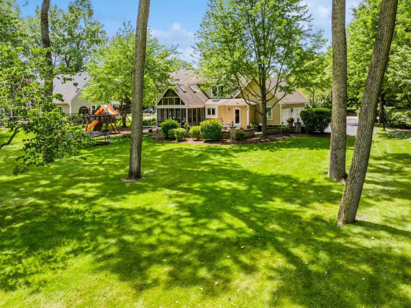 2104 Kenton Ln, , 60048, USA 60048-Libertyville-IL