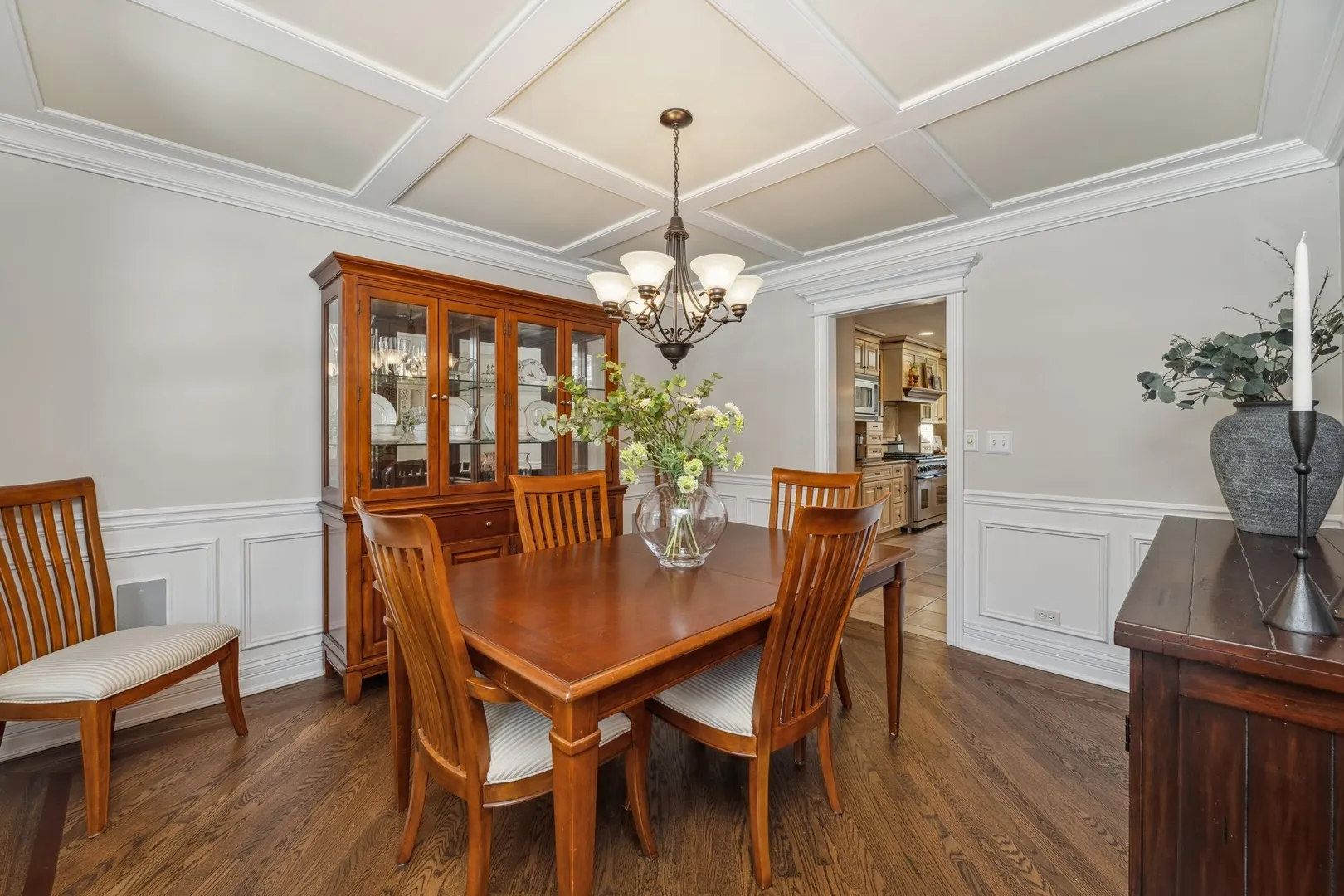2104 Kenton Ln, , 60048, USA 60048-Libertyville-IL