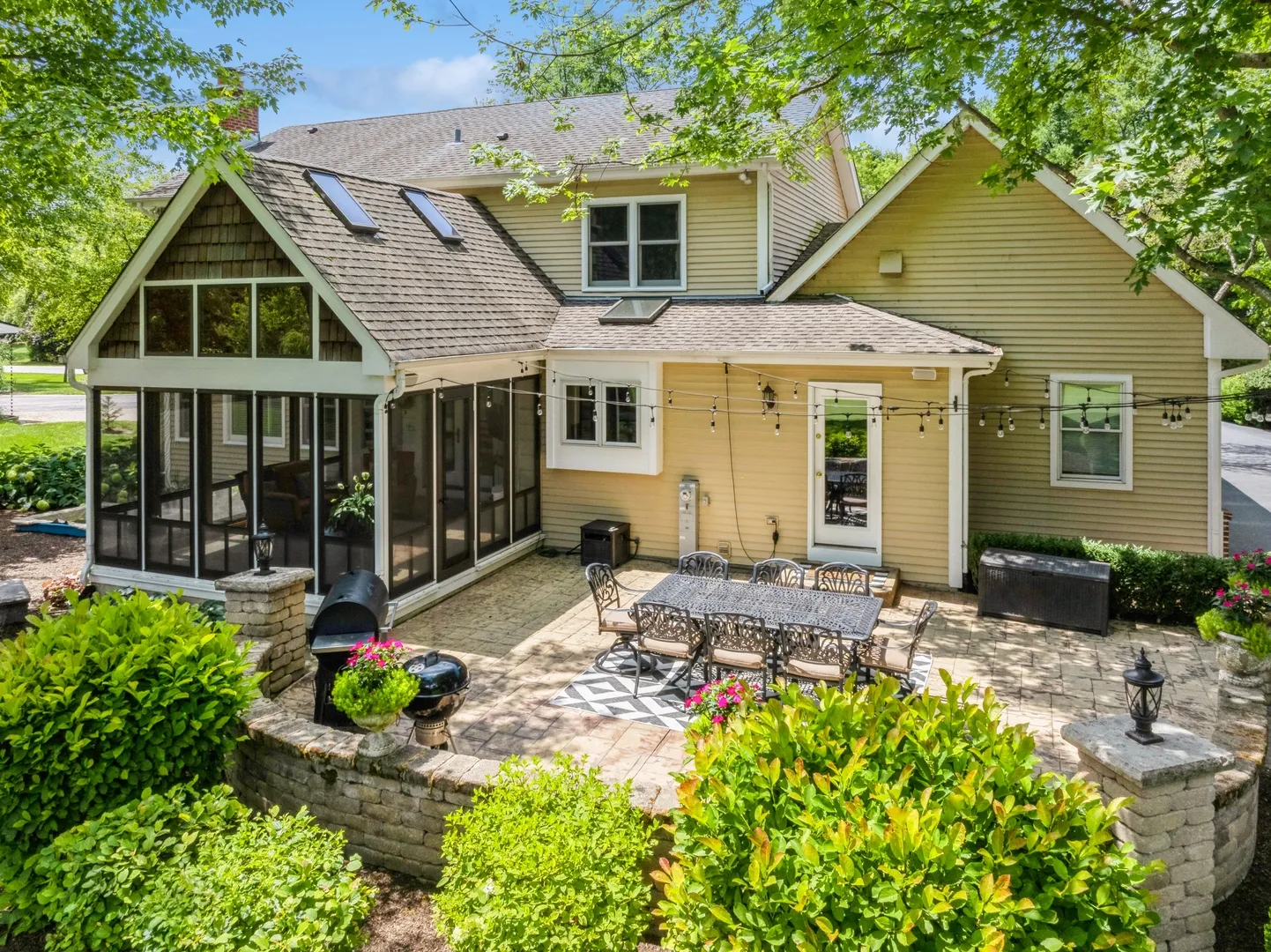 2104 Kenton Ln, , 60048, USA 60048-Libertyville-IL