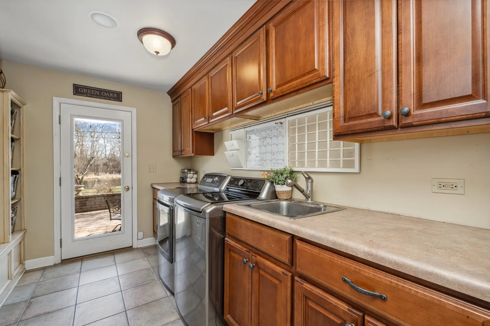 2104 Kenton Ln, , 60048, USA 60048-Libertyville-IL