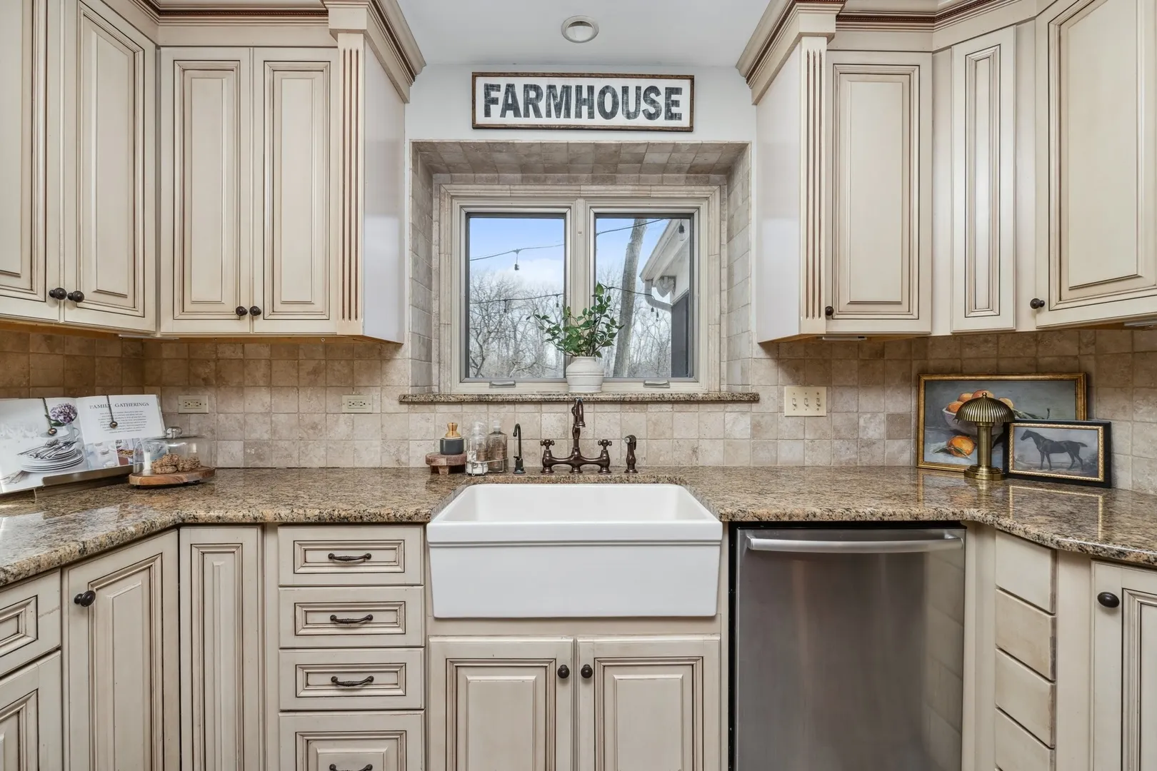 2104 Kenton Ln, , 60048, USA 60048-Libertyville-IL