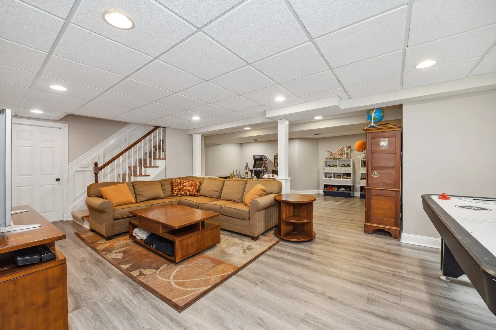 2104 Kenton Ln, , 60048, USA 60048-Libertyville-IL