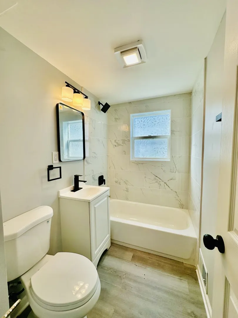 35 46th Ave, ,  60104, USA 60104-Bellwood-IL
